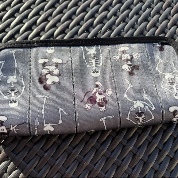 Harveys x Disney Spooky Mickey Bundle of Fun VEUC - Picture 5 of 8